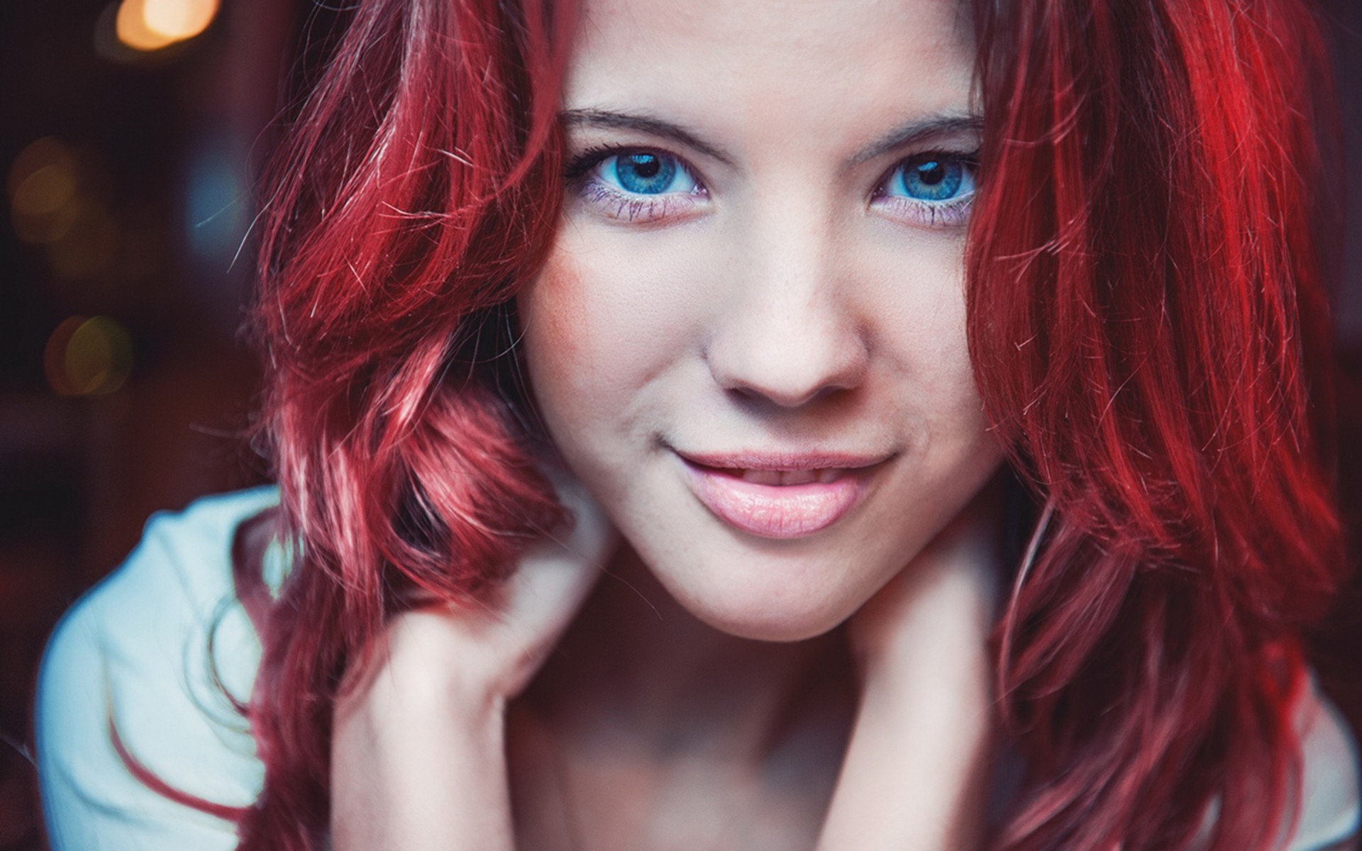 Девушка с красными волосами фото. Красные волосы. Девушка с красными волосами. Красивые девушки с красными волосами. Красные волосы и голубые глаза.